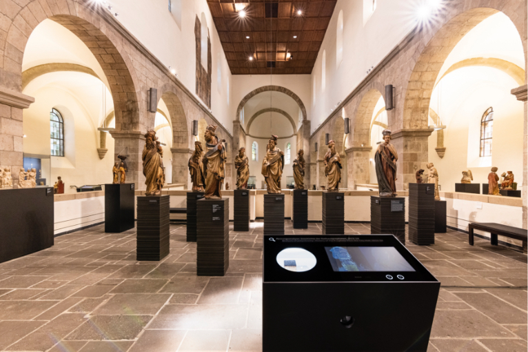 designatics – Museum Schnütgen, Unter der Lupe